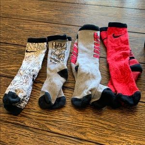 2 pairs of YS Nike socks. 2 free YM